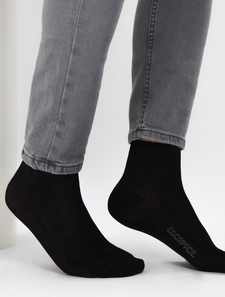 Casual short black
